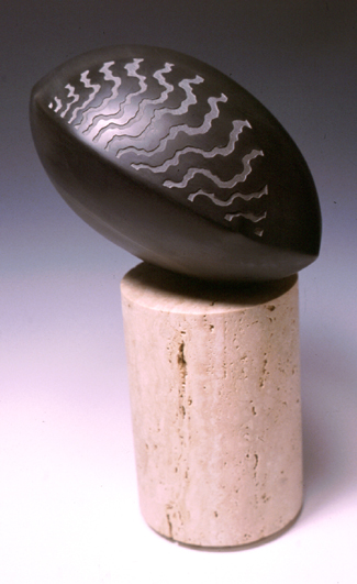 Head form, Dry rigg stone, base travatine, 45cm high